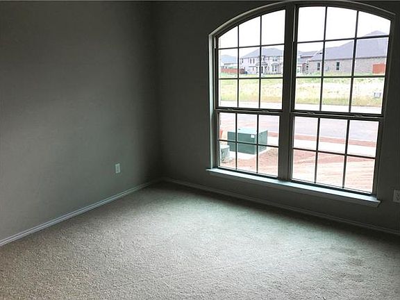 5th image of 212 Durata Dr