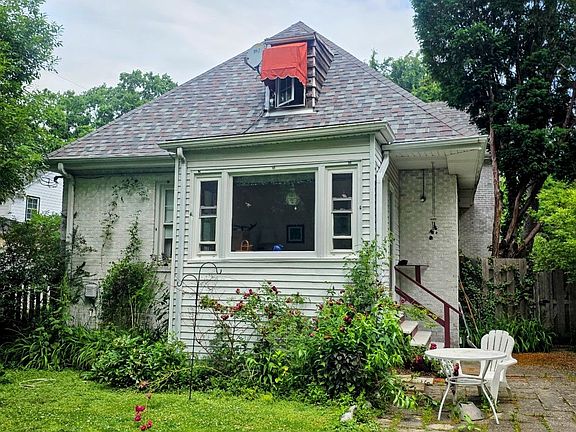 3rd image of 2612 Payne St