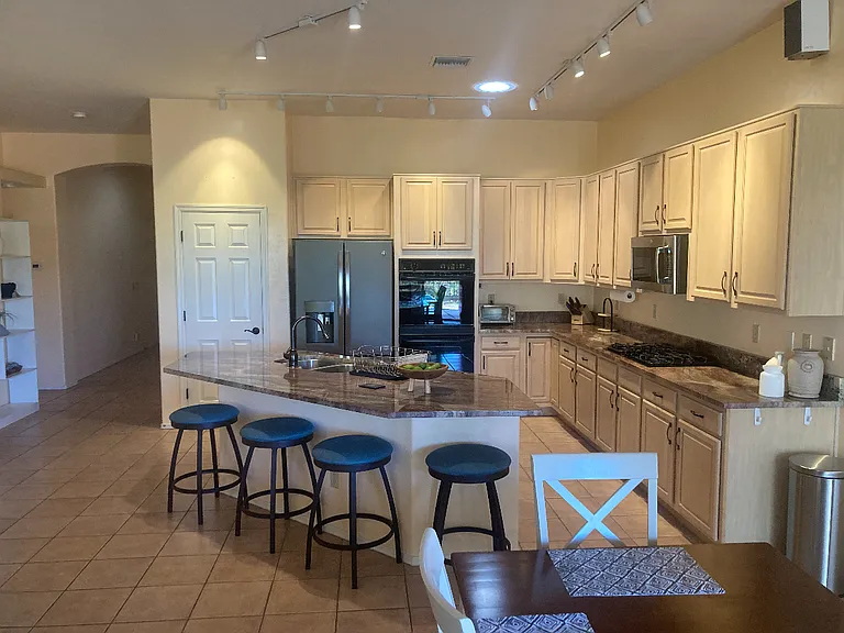 3048 W Desert Glory Dr — Photo 11