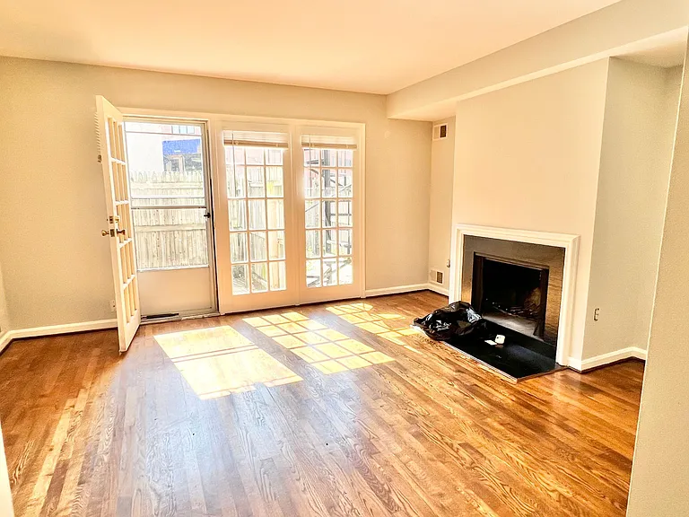 4436 Macarthur Blvd NW #3A — Photo 10