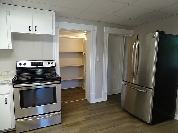 5th image of 324 N High St #A