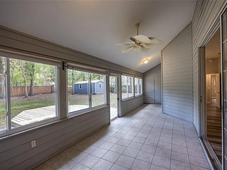 2103 SW 75th Ter — Photo 32