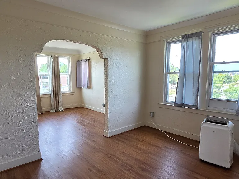 3410 Rosa Parks Blvd — Photo 6