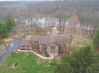 33 Howe Xing, Festus, MO 63028