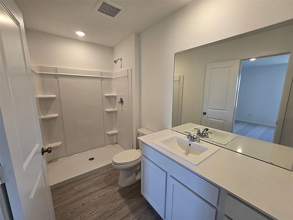 6th image of this home