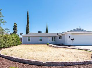 2821 W Sunnyside Ave, Visalia, CA 93277