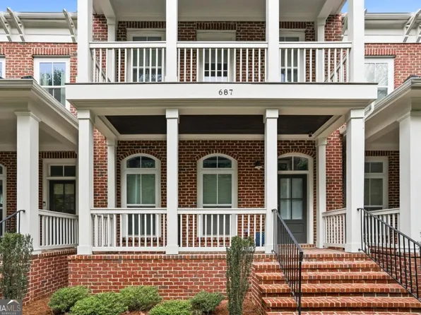 687 Brennan Dr, Decatur, GA 30033