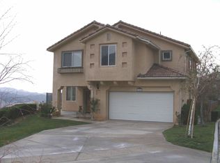 13890 Mountain View Pl, Sylmar, CA 91342