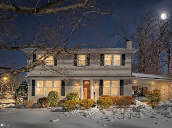 8612 Cottage St, Vienna, VA 22180