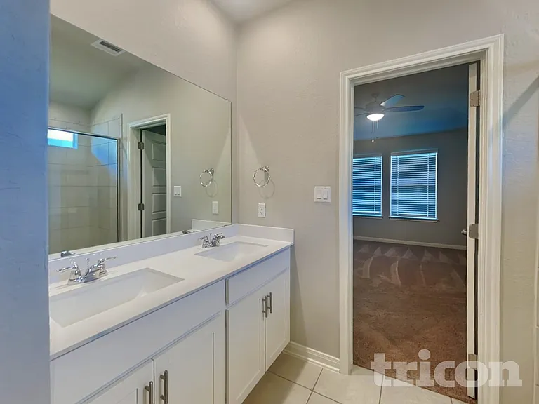 13615 Emerson Way — Photo 6