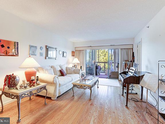 3rd image of 19385 Cypress Ridge Ter Unit 208