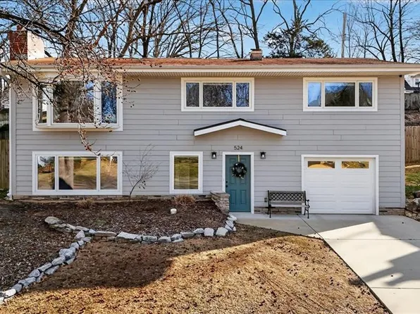 524 Hickory Hollow Ln, Saint Louis, MO 63122