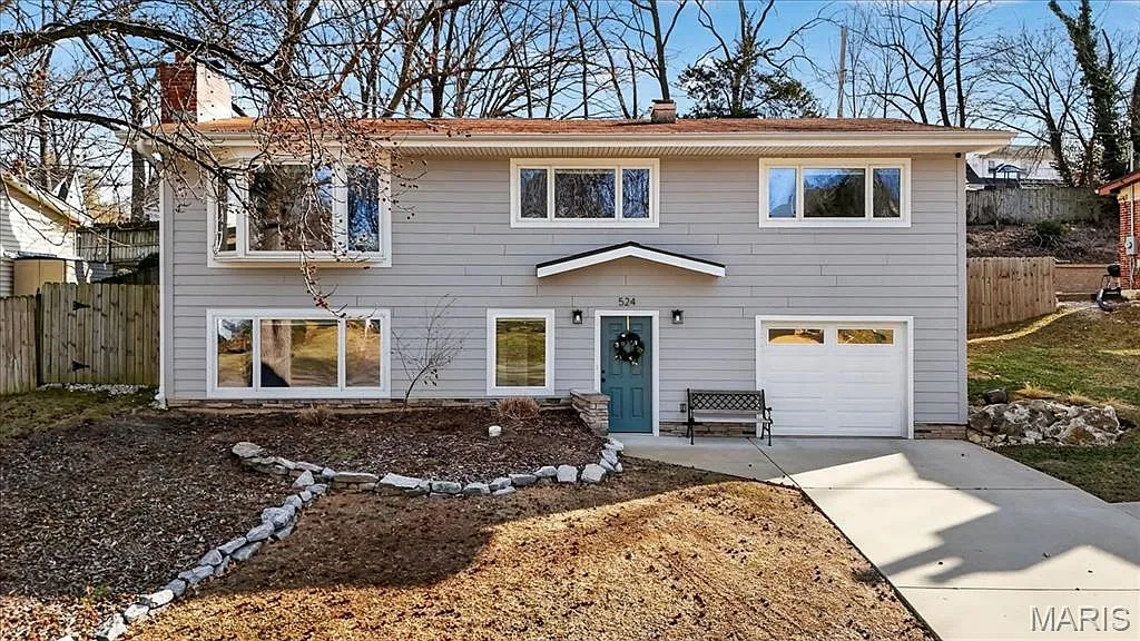 524 Hickory Hollow Ln photo 1