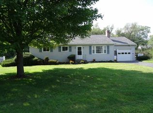 5 Saint Stephens Ln E, Glenville, NY 12302