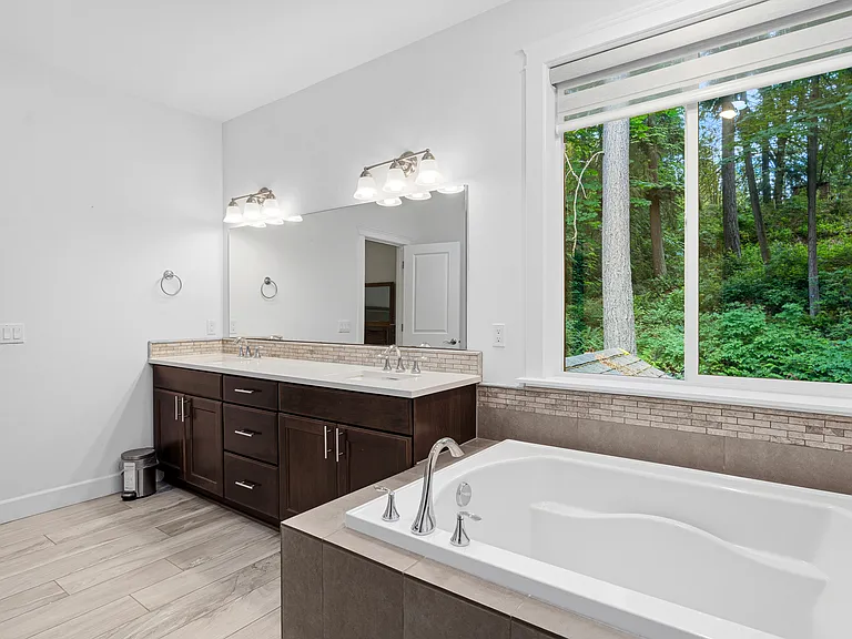 15315 NE Woodland Pl — Photo 25