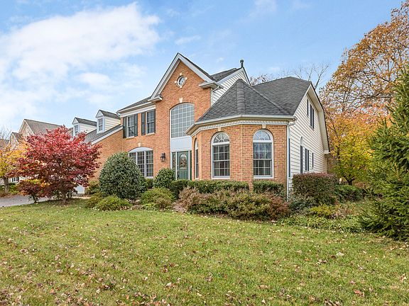 3rd image of 5274 Jacobs Creek Pl