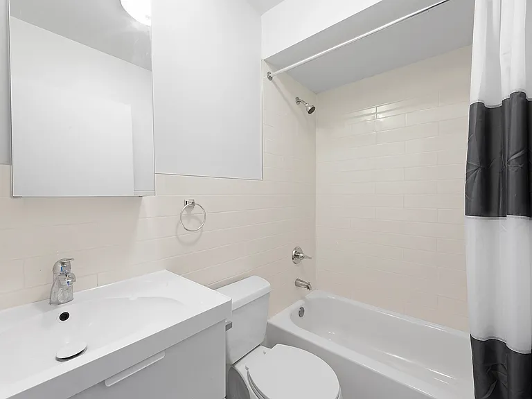 181 7th Ave #8B — Photo 6