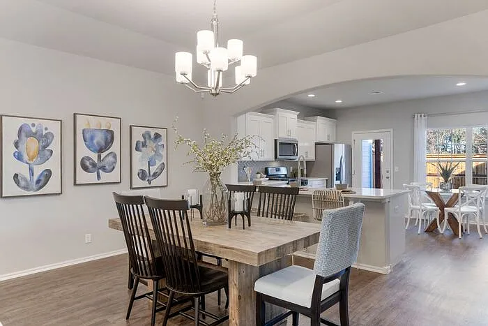 7752 S Chestnut Ave — Photo 12