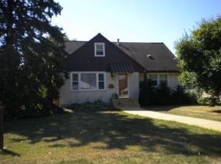 369 E 97 1/2 St, Bloomington, MN 55420