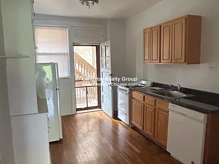 7755 N Sheridan Rd #2 — Photo 6