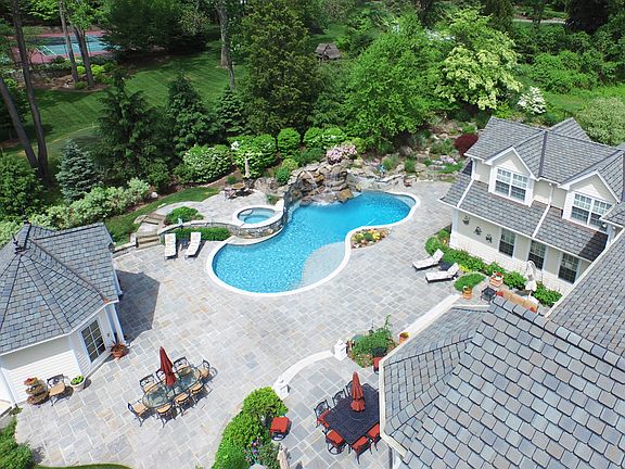 entertain 100+ in style!