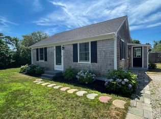 5 Cross St, Dennis Port, MA 02639