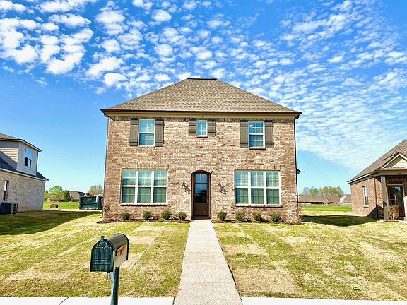 2nd image of 370 Azalea Dr