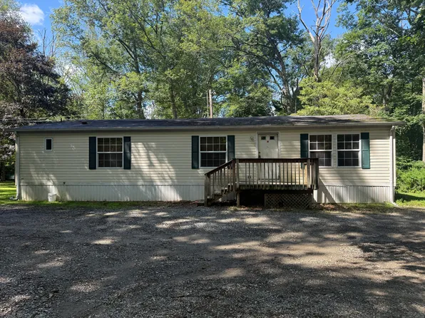 27 August Drive, Brooklyn, CT 06234