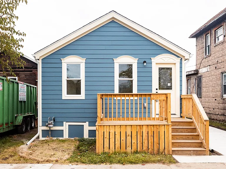 2616 Harrison St — Photo 17