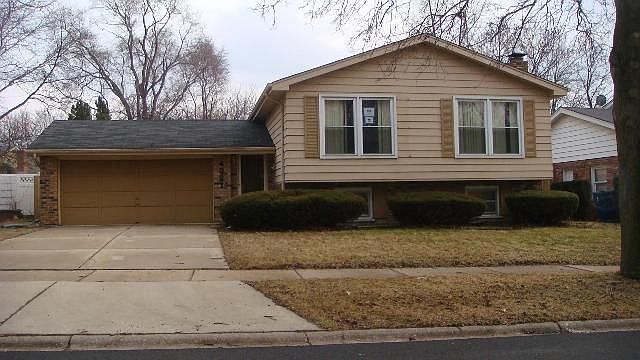 1st image of 4321 Oakwood Ln