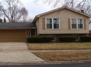 4321 Oakwood Ln, Matteson, IL 60443