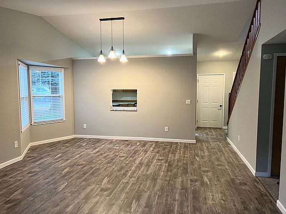 5th image of 205 Danawood Dr