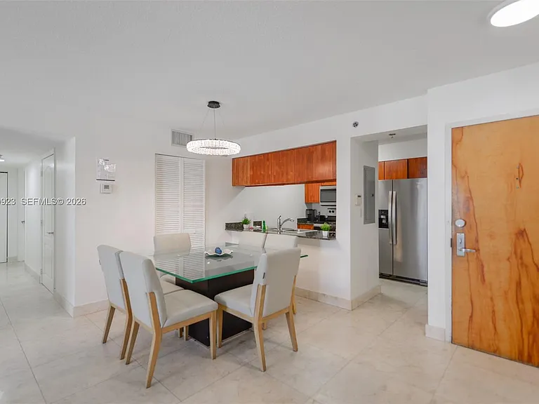 1200 Brickell Bay Dr #2324 — Photo 9