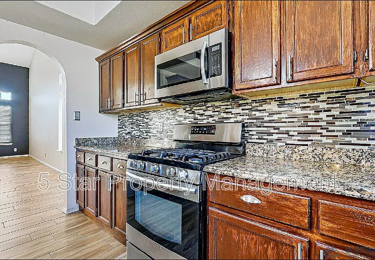 3140 Tierra Agave Dr — Photo 16