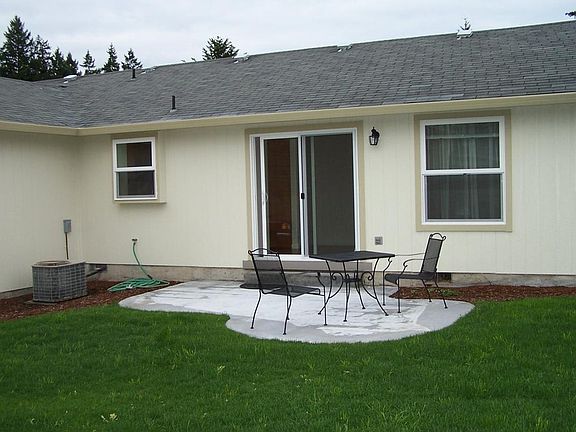 2nd image of 3904 NE 145th Ave