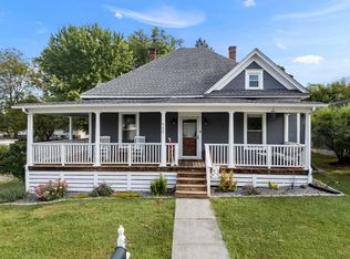 930 Harless St, Christiansburg, VA 24073