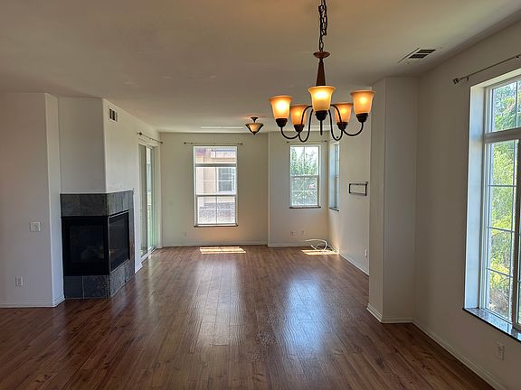 4th image of 13639 Foster Ave Unit 1