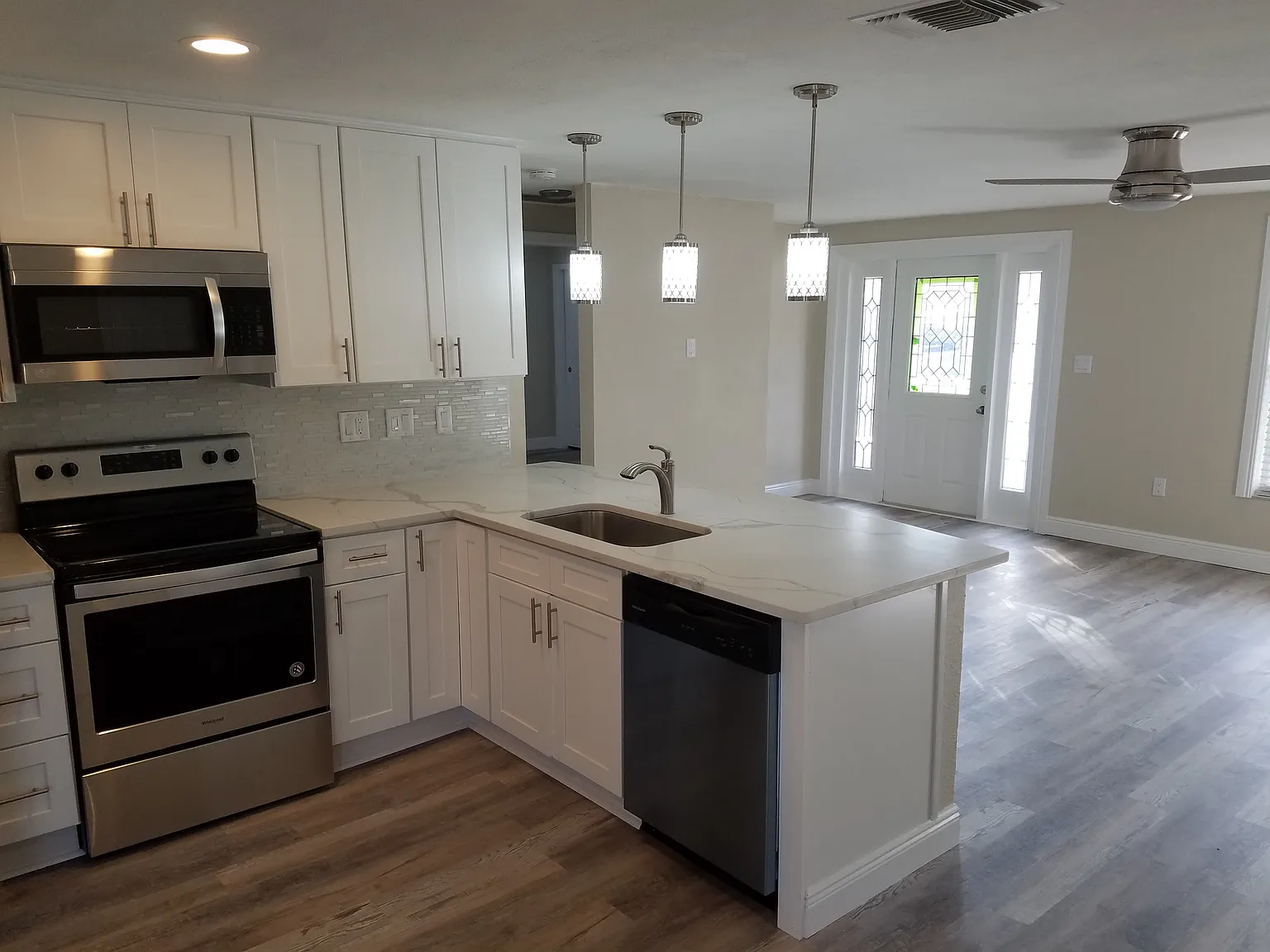 2 bed, 997 sqft, $1,895 — Photo 4