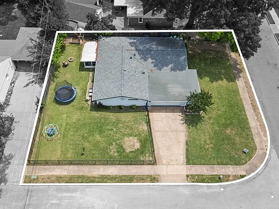 3rd image of 5304 Seneca Ave