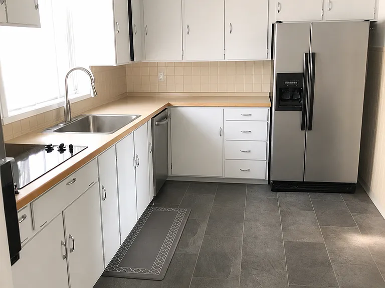 1007 Spring St — Photo 8