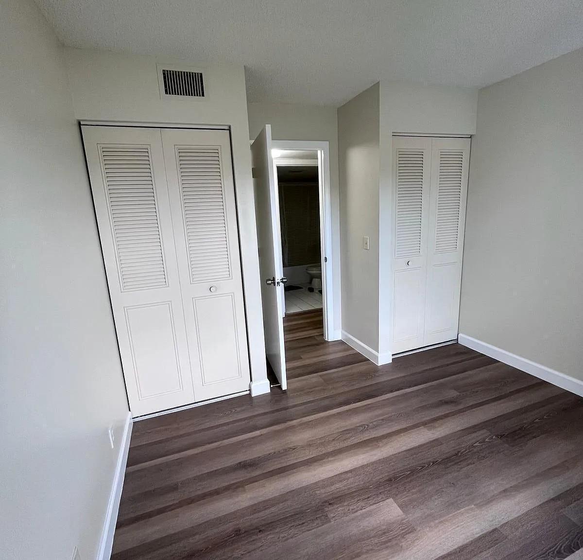 2 bed, 2.0 bath, 1111 sqft, $2,000 — Photo 4