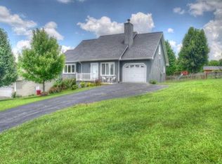 4122 Bradford Ln, Johnson City, TN 37601