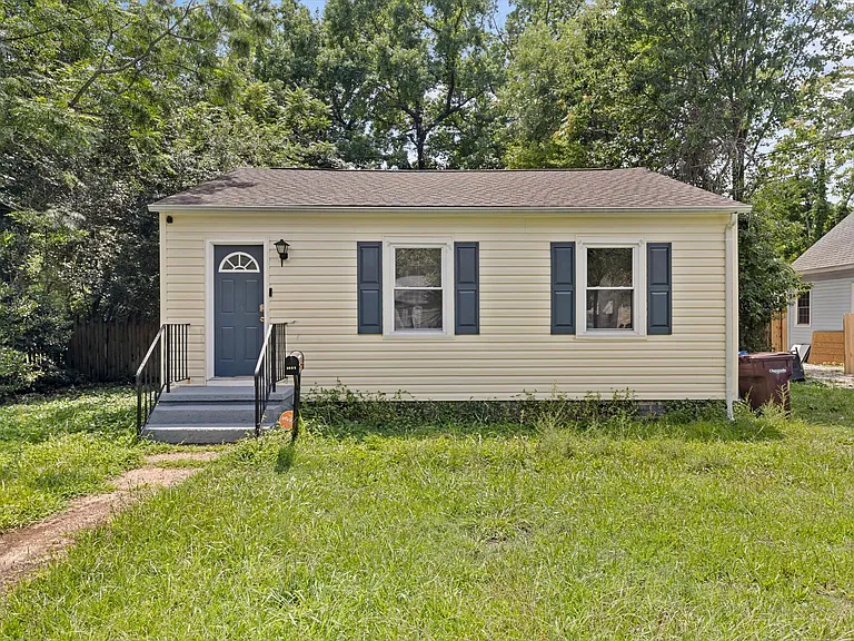 2604 Omar St — Photo 4