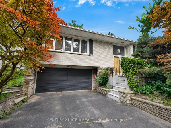 69 Olsen Dr, Toronto, ON M3A 3J4