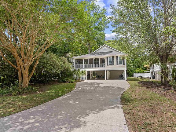 2nd image of 554 Hammock Ave.