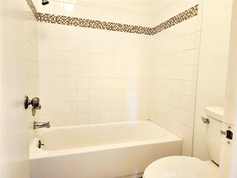 3733 N Harbor Blvd #53 — Photo 9