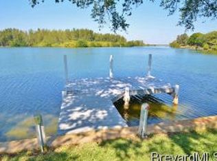 557 Capri Rd, Cocoa Beach, FL 32931