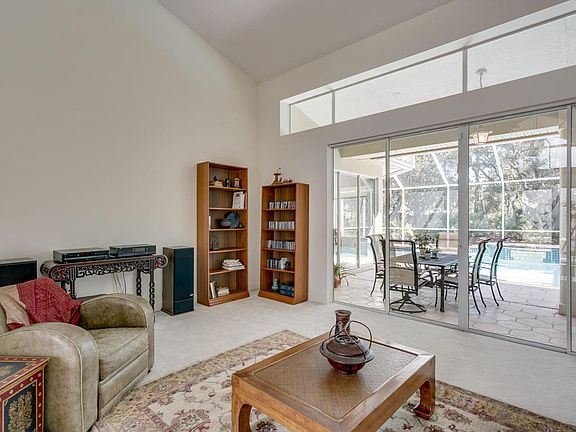 5th image of 781 Oak Park Dr