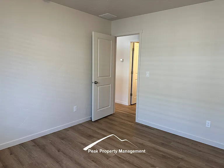 919 N Filly Ave — Photo 9