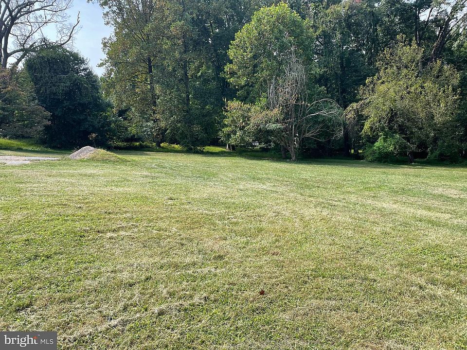 2nd image of 14524 Old York Rd